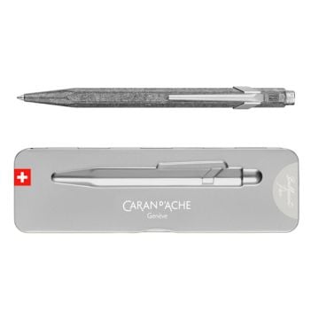 Długopis CARAN D'ACHE 849 Original czarny wkłady M w pudełku srebrny