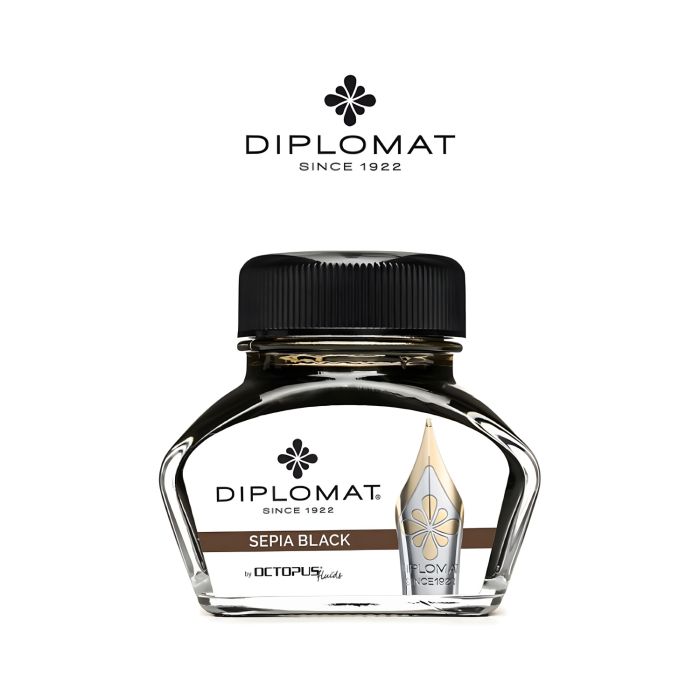 Atrament\u0020do\u0020pi\u00F3r\u0020wiecznych\u0020DIPLOMAT\u0020w\u0020ka\u0142amarzu\u002030\u0020ml\u0020czarny\u0020sepia\u0020\u002D\u0020zdj\u0119cie\u00201